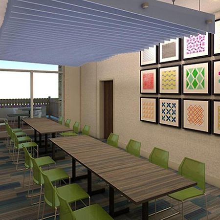 Holiday Inn Express Tallahassee-University Central By Ihg Eksteriør bilde