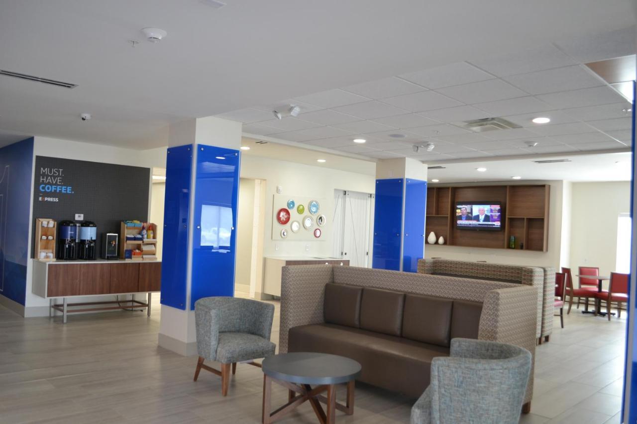 Holiday Inn Express Tallahassee-University Central By Ihg Eksteriør bilde